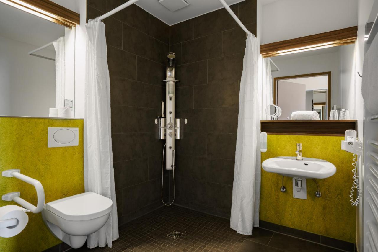 Radlon Fahrrad-Komfort-Hotel Waren  Esterno foto