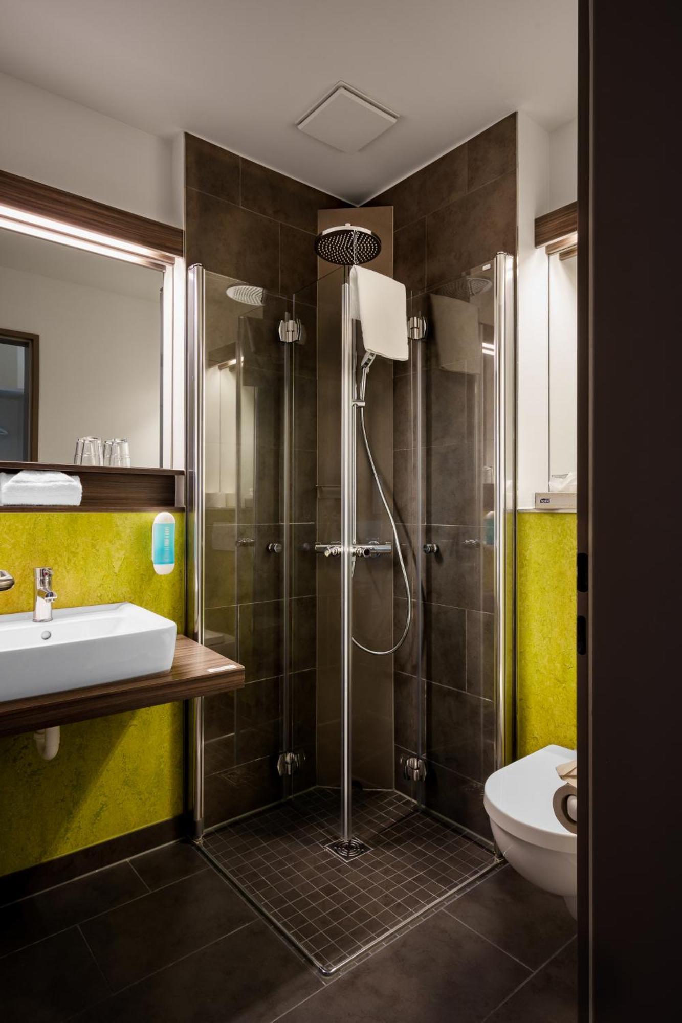 Radlon Fahrrad-Komfort-Hotel Waren  Esterno foto