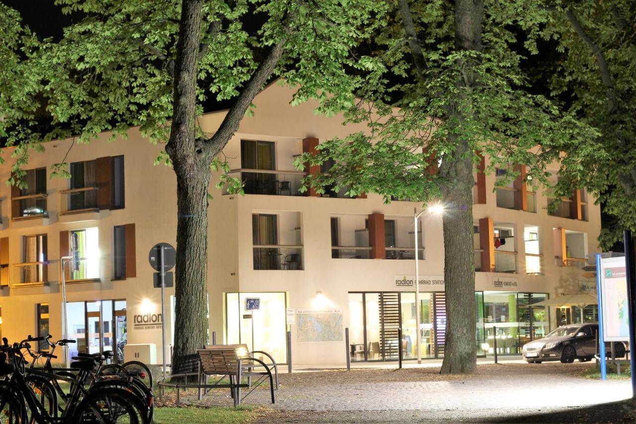 Radlon Fahrrad-Komfort-Hotel Waren  Esterno foto
